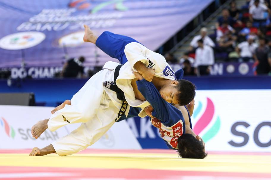 16- Nella semifinale 60 Kg un incontro tutto Giapponese con Nagayama e Takato
